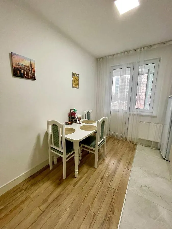 Жк Абай 130 Уютные Апартаменты На Абая - Розыбакиева Almaty Apartment